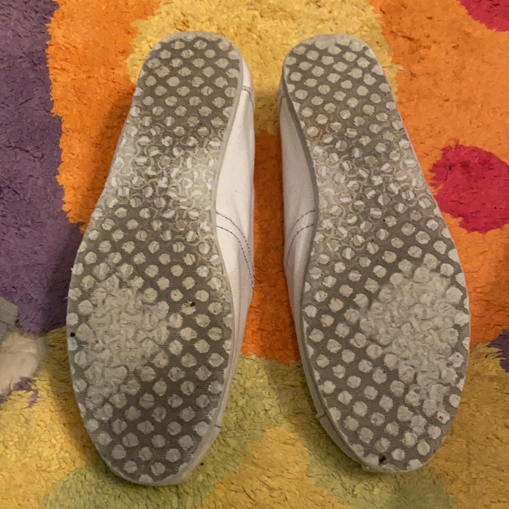 💙Women’s Tom’s Size 9.5(Fits 8.5-9)💙 - Picture 6 of 8